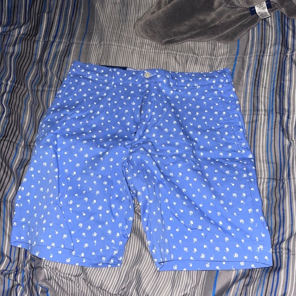 Shorts - Picture 4 of 5